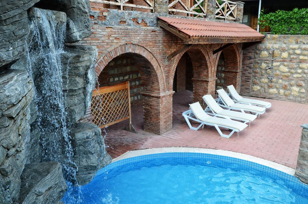Hotel Brigitte Sighnaghi Exterior photo